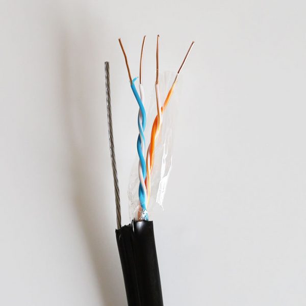 Cáp 4 lõi dùng đi dây tín hiệu camera, điện thoại VCom 2P Cat 5 PE St (D220007) có cáp chịu lực cuộn 305m