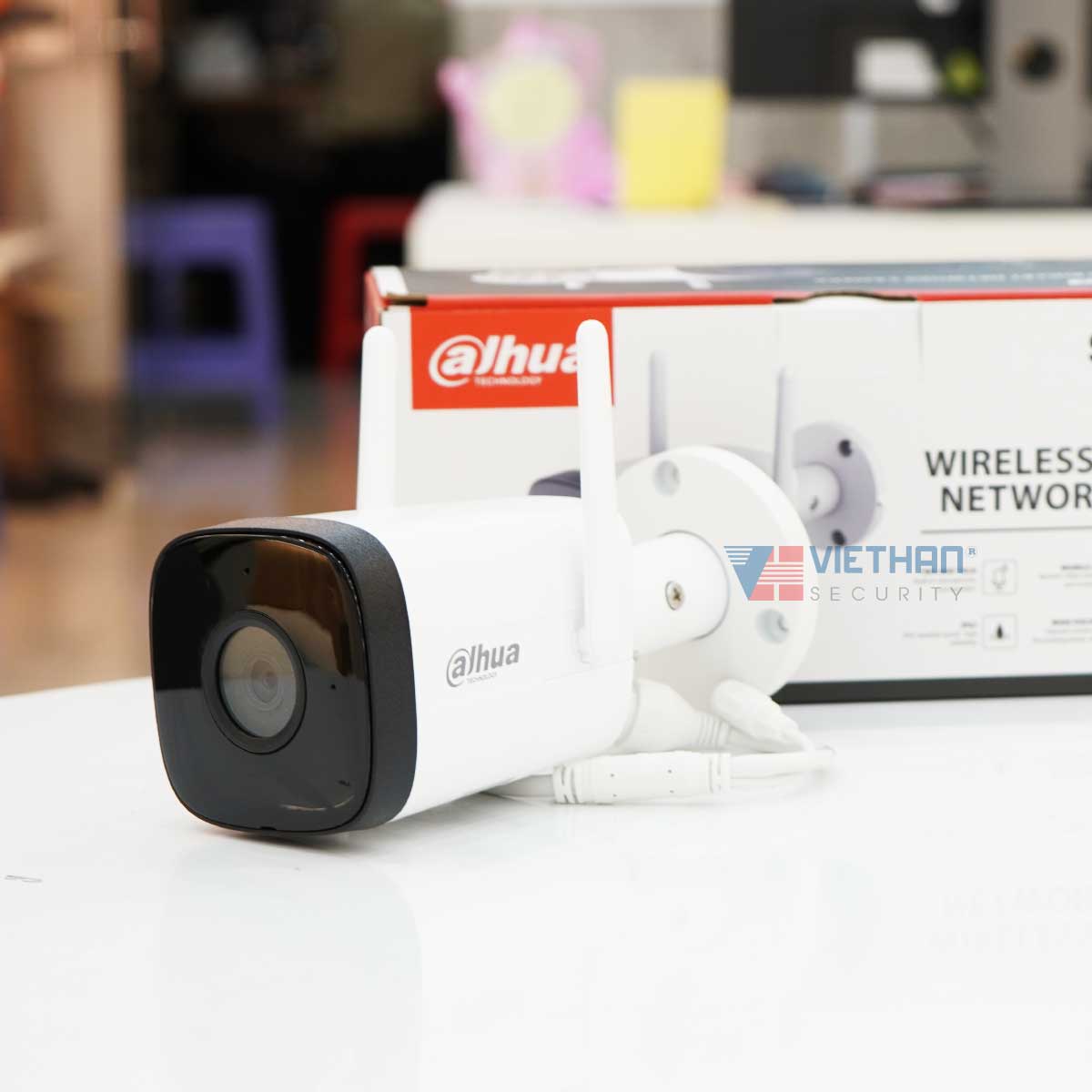 Camera wifi ngoài trời Dahua DH-IPC-HFW1230DT-STW 2MP, hồng ngoại 30m
