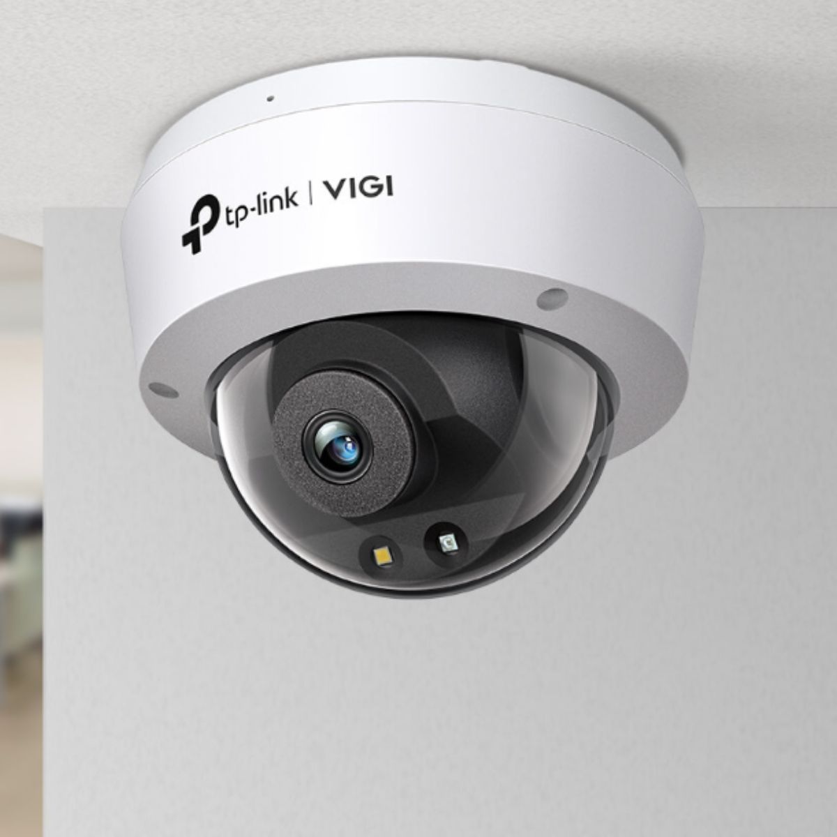 Camera IP Dome hồng ngoại TP-Link VIGI C240 4MP full color, tích hợp mic, phát hiện thông minh