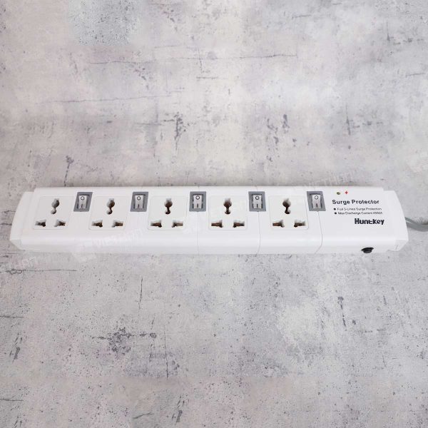 Ổ cắm điện Huntkey PZC-504 5 lỗ cắm, dây dài 2 mét, chống sét L-N/L-PE/N-PE, 2500W, cầu chì chống quá tải