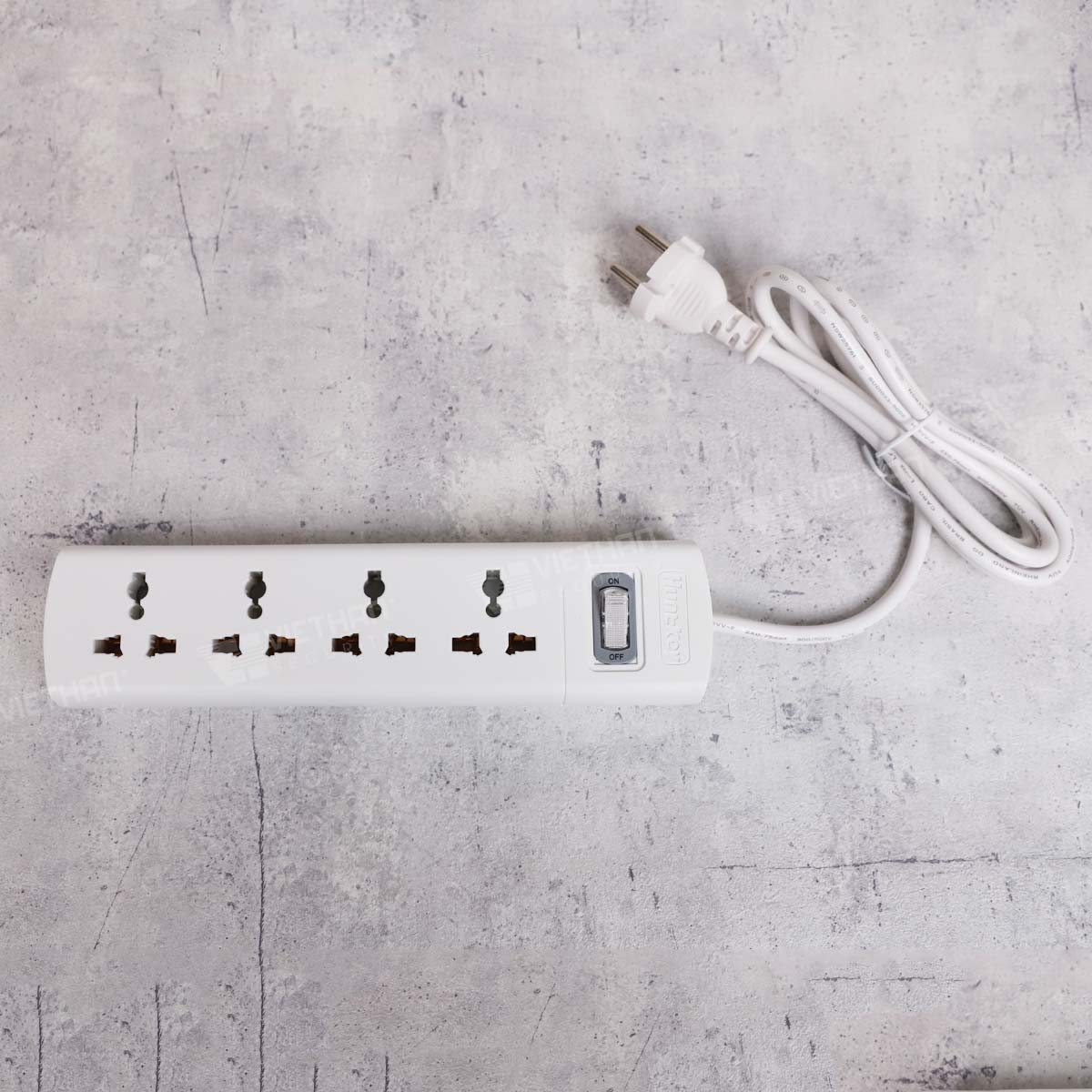 9590_o_cam_dien_da_nang_huntkey_szm_401_thumb Ổ cắm điện đa năng Huntkey SZM-401 4 lỗ cắm, công suất 2500W, dây 1,5 mét, cầu chì chống quá tải