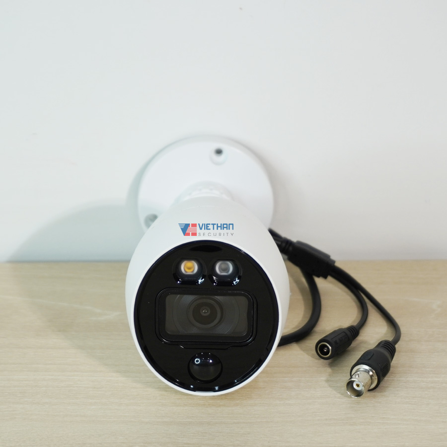 Camera quan sát HD Analog KBVISION KX-C2001C.PIR ( 2.0 Megapixel, hồng ngoại 20m )